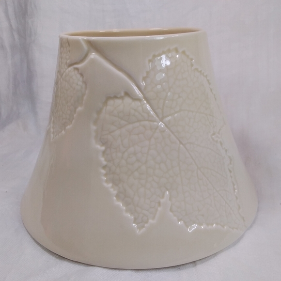 HALLMARK Large Candle Jar SHADE TOPPER Leaves Leaf Cream Ivory - Picture 2 of 12
